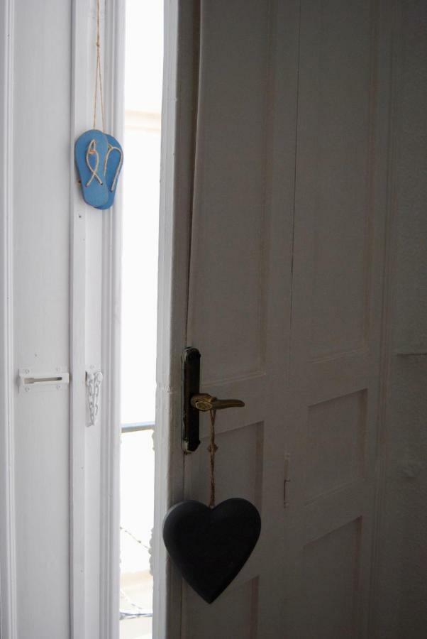 Luz y Sencillez en el Centro Histórico de Málaga Apartamento Exterior foto