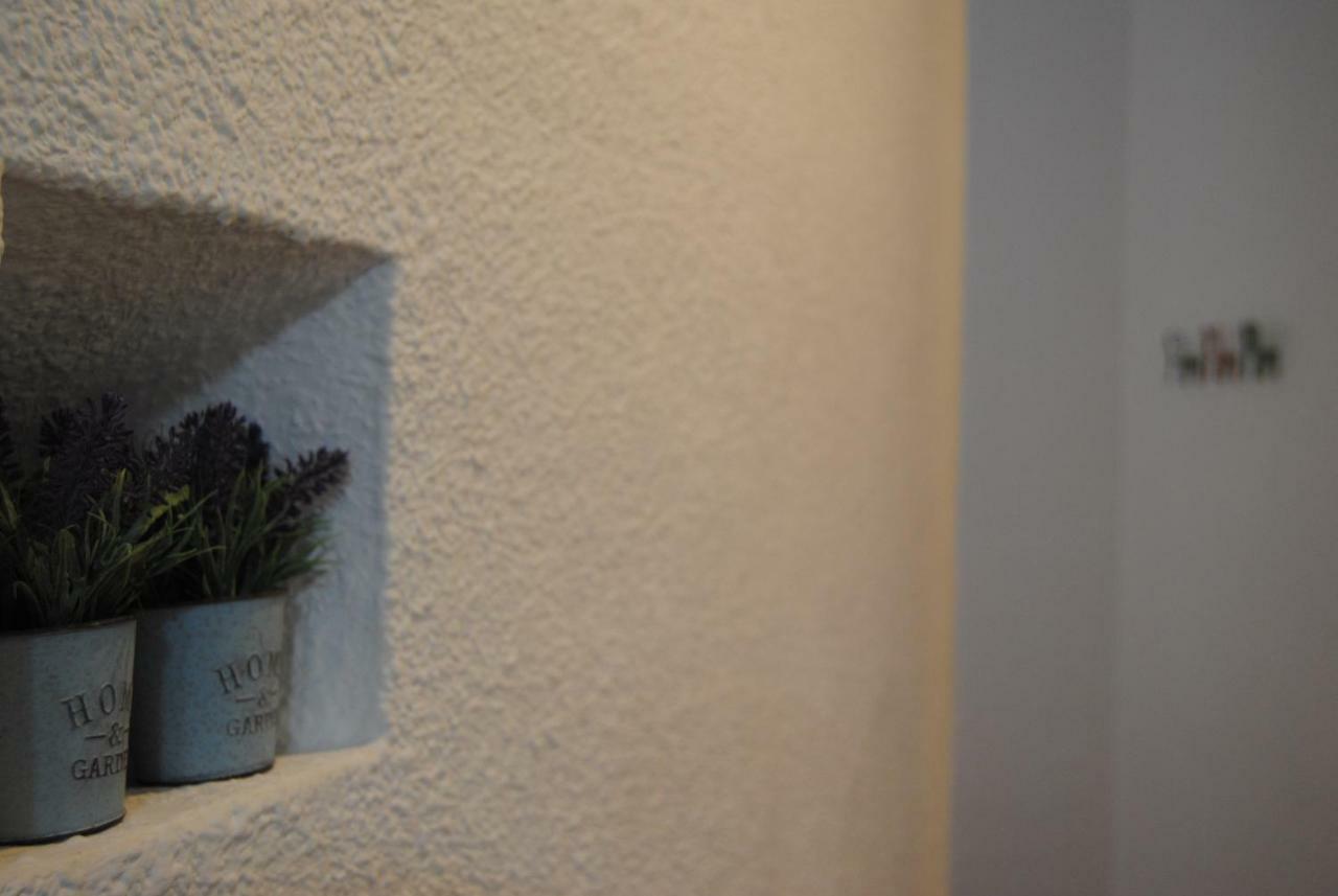 Luz y Sencillez en el Centro Histórico de Málaga Apartamento Exterior foto