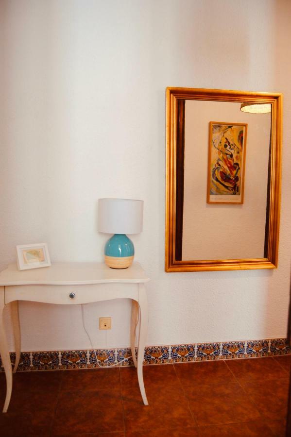Luz y Sencillez en el Centro Histórico de Málaga Apartamento Exterior foto