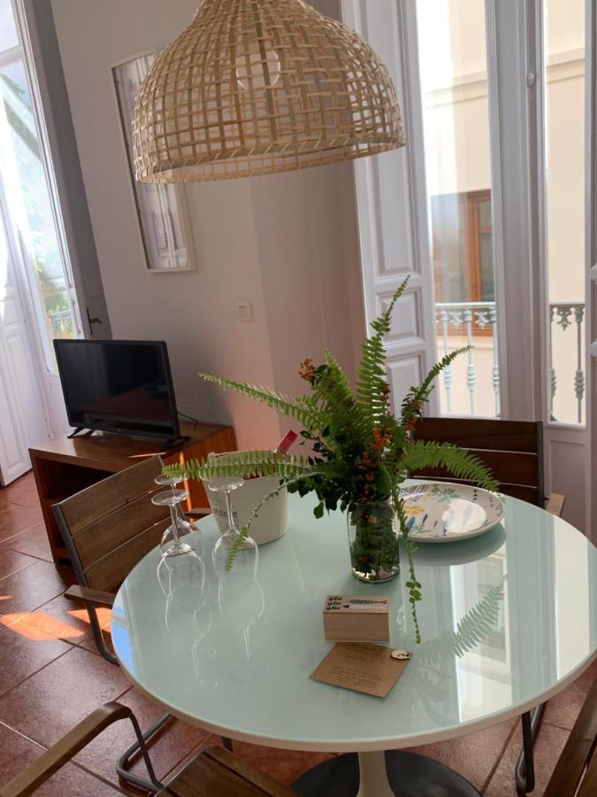 Luz y Sencillez en el Centro Histórico de Málaga Apartamento Exterior foto